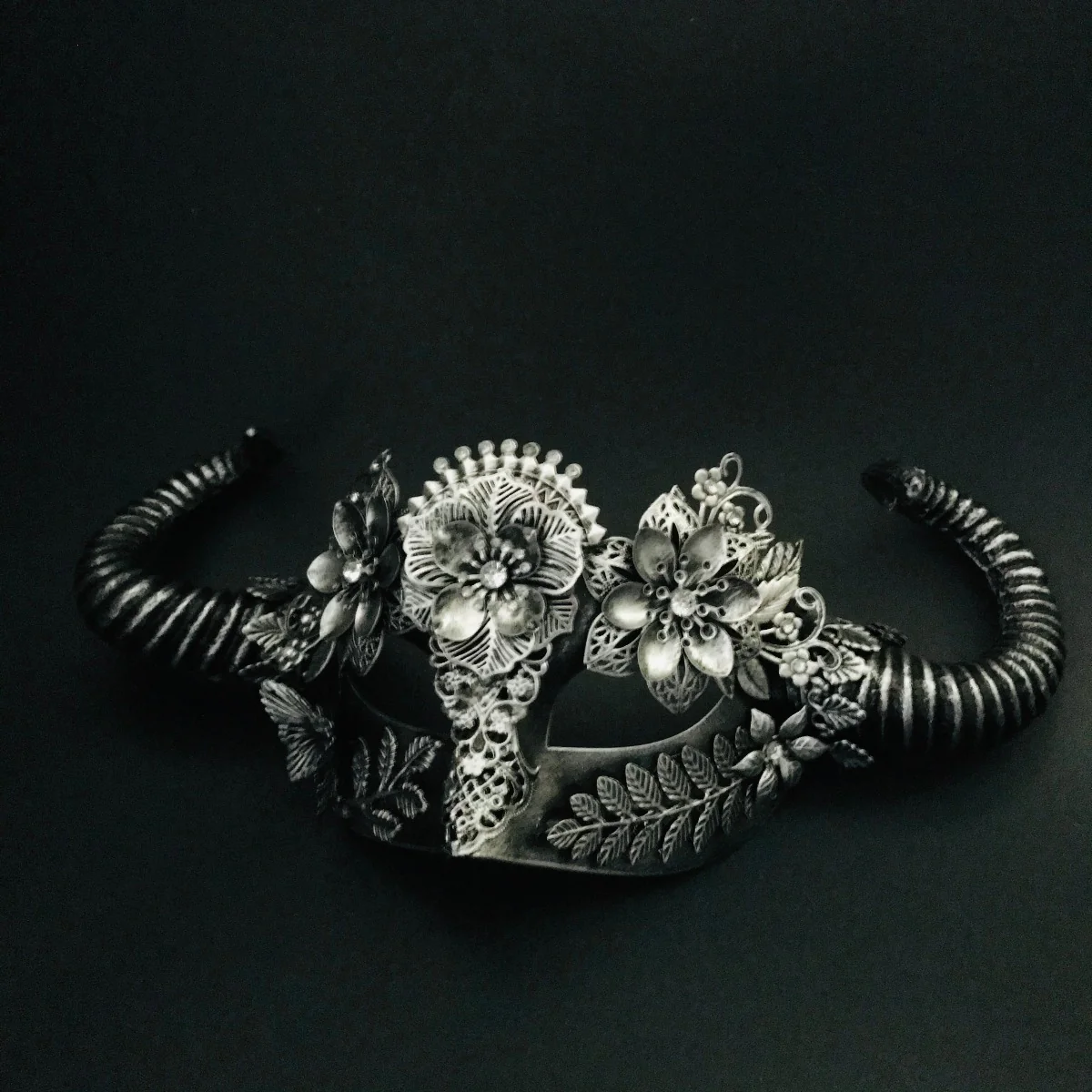 Mythical Horn Mask - Silver Floral - Image 3