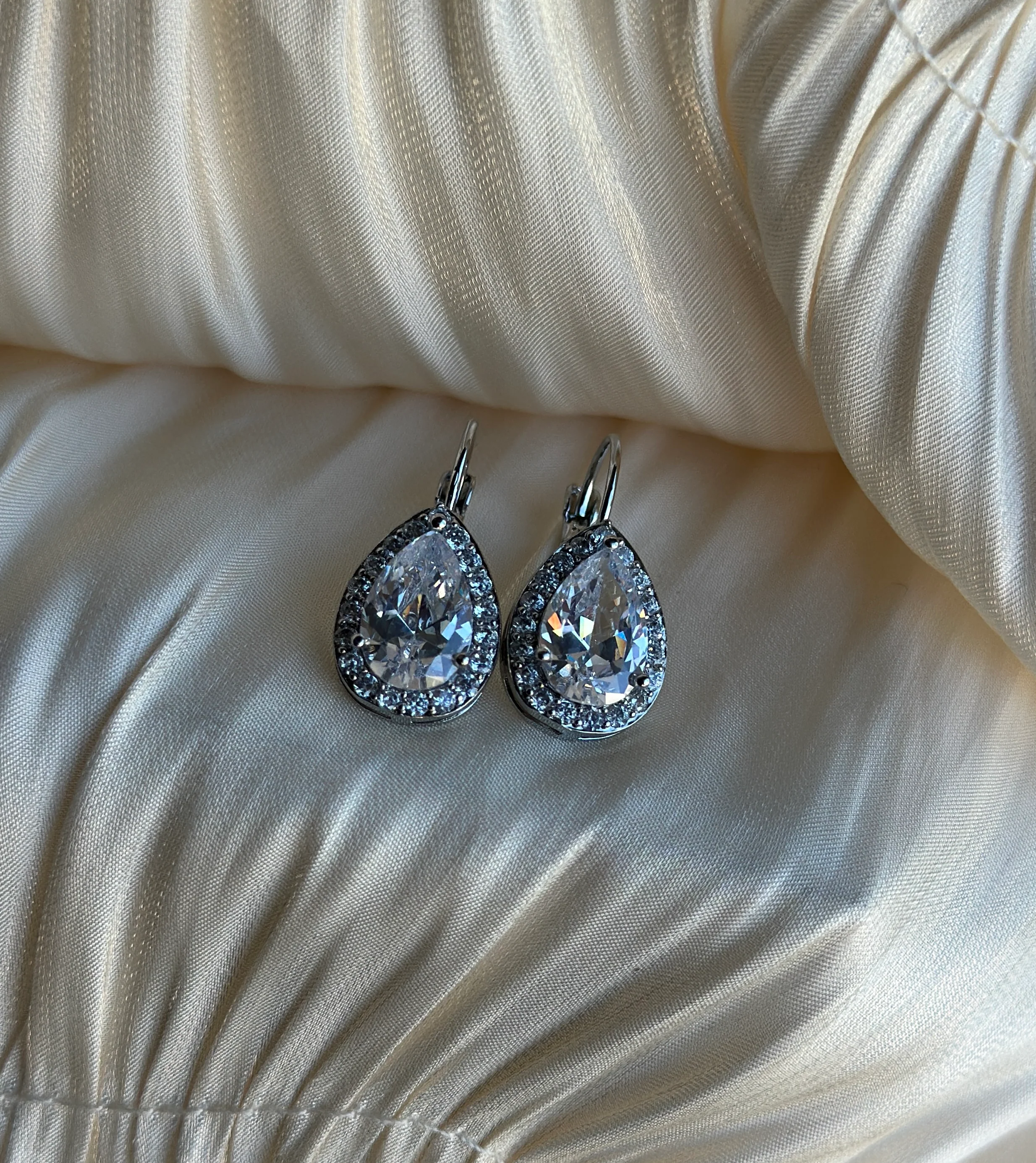 Starlume Teardrop Halo Earrings (Silver) - Image 2