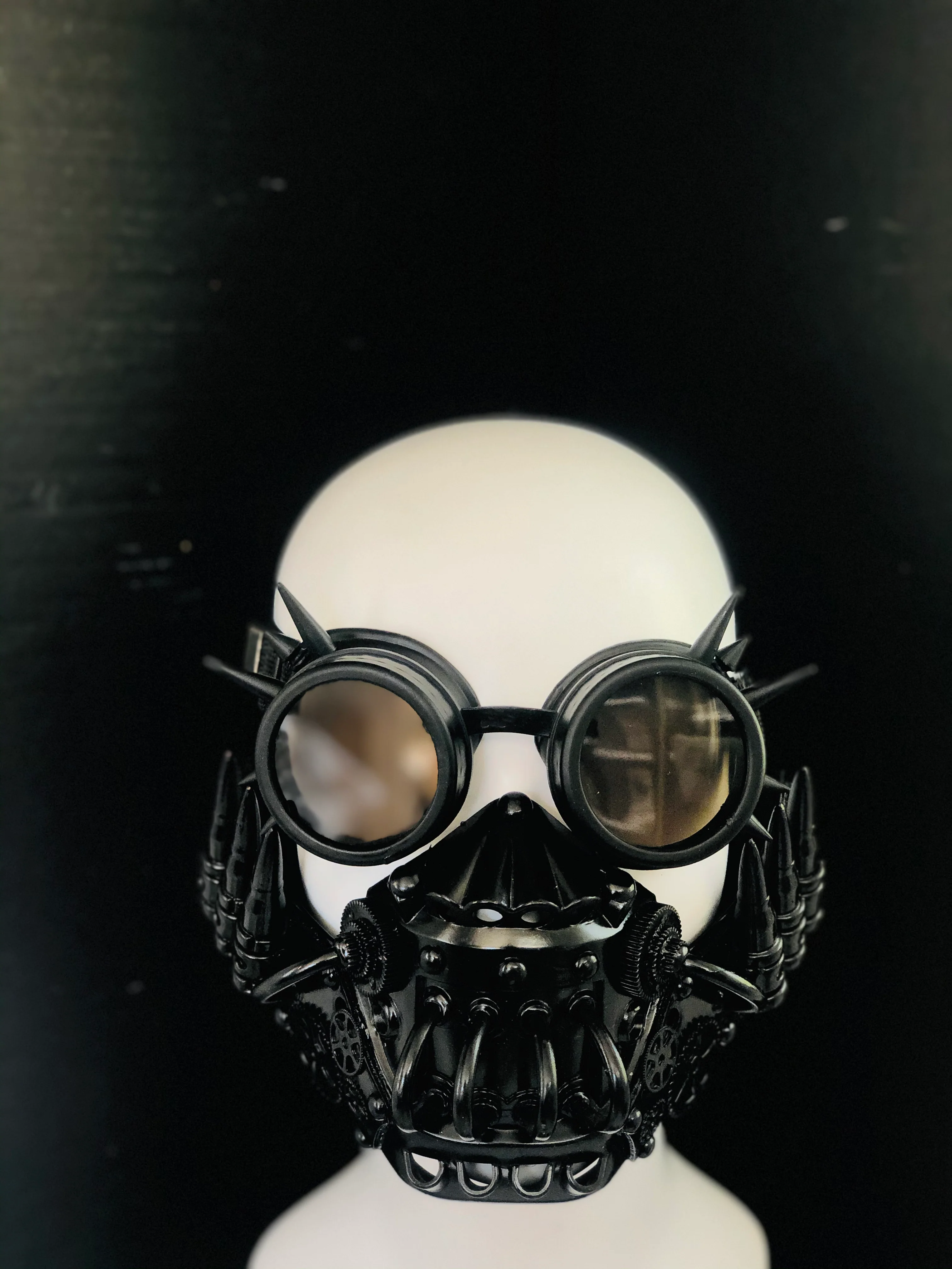 Cosplay Respirator Spike Goggles - Black - Image 3