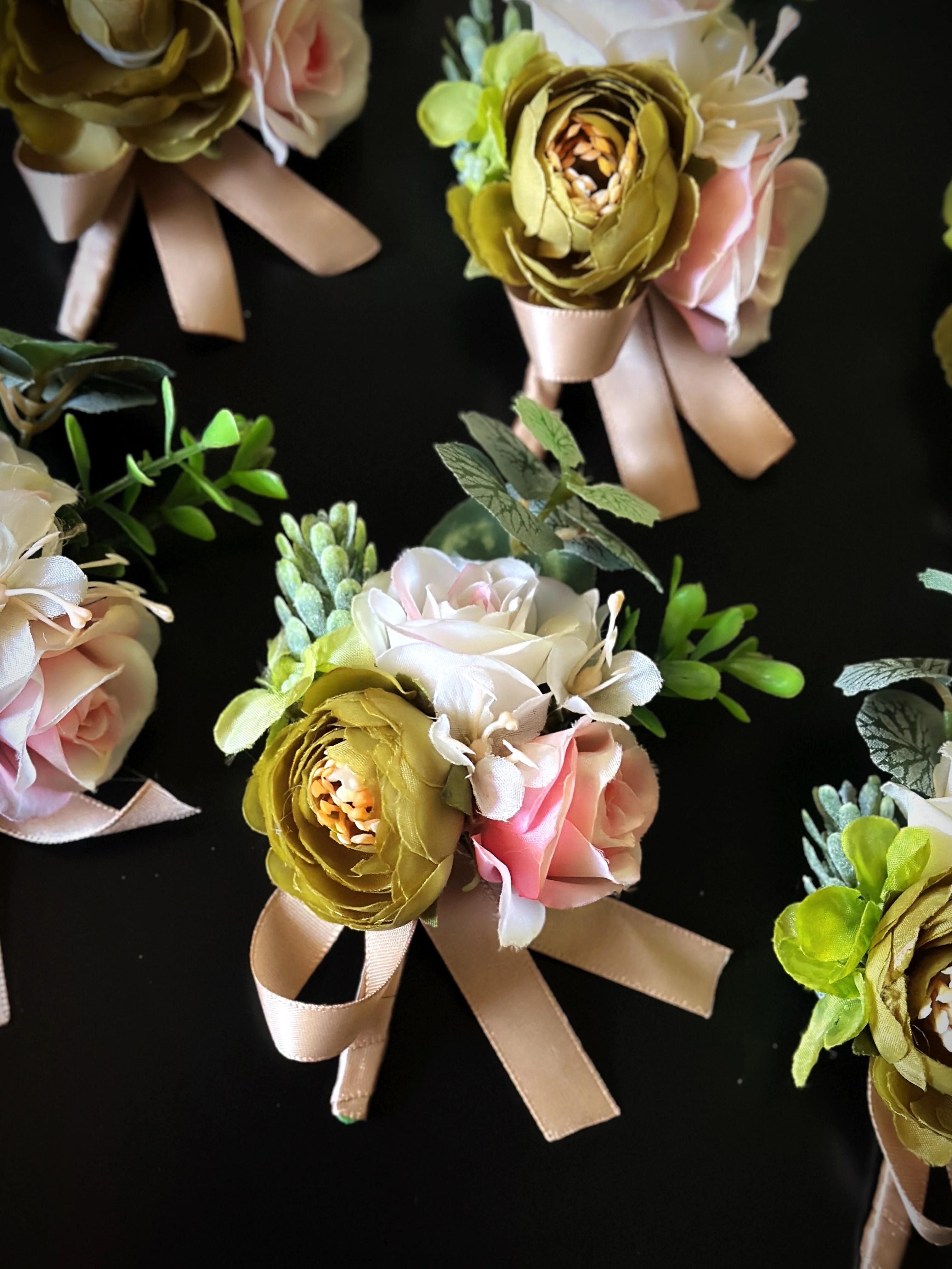 Wedding Boutonniere Set - 6 PCS - Green Pink Gold - Image 2