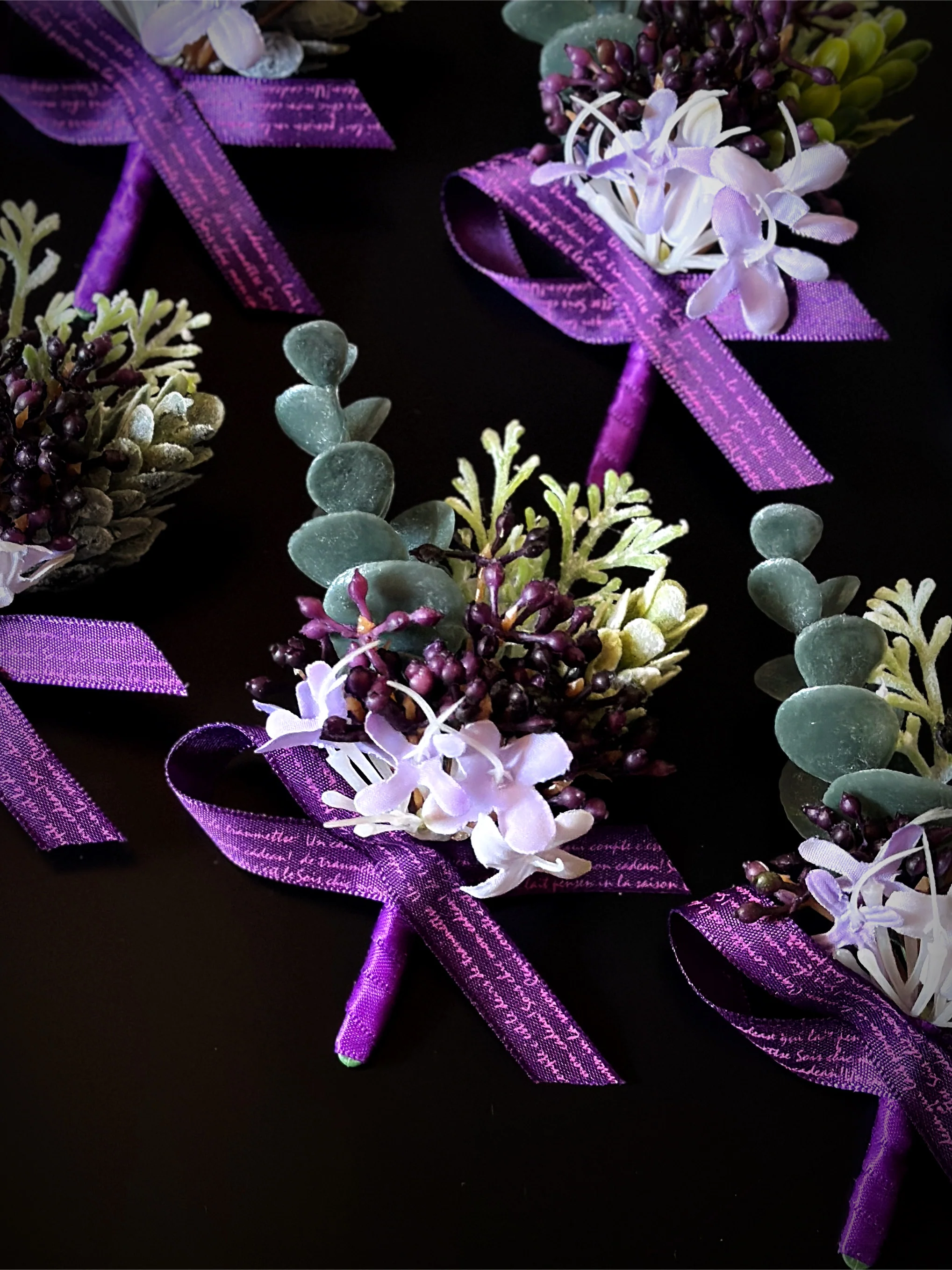 Wedding Boutonniere Set - 6 PCS - Purple - Image 2