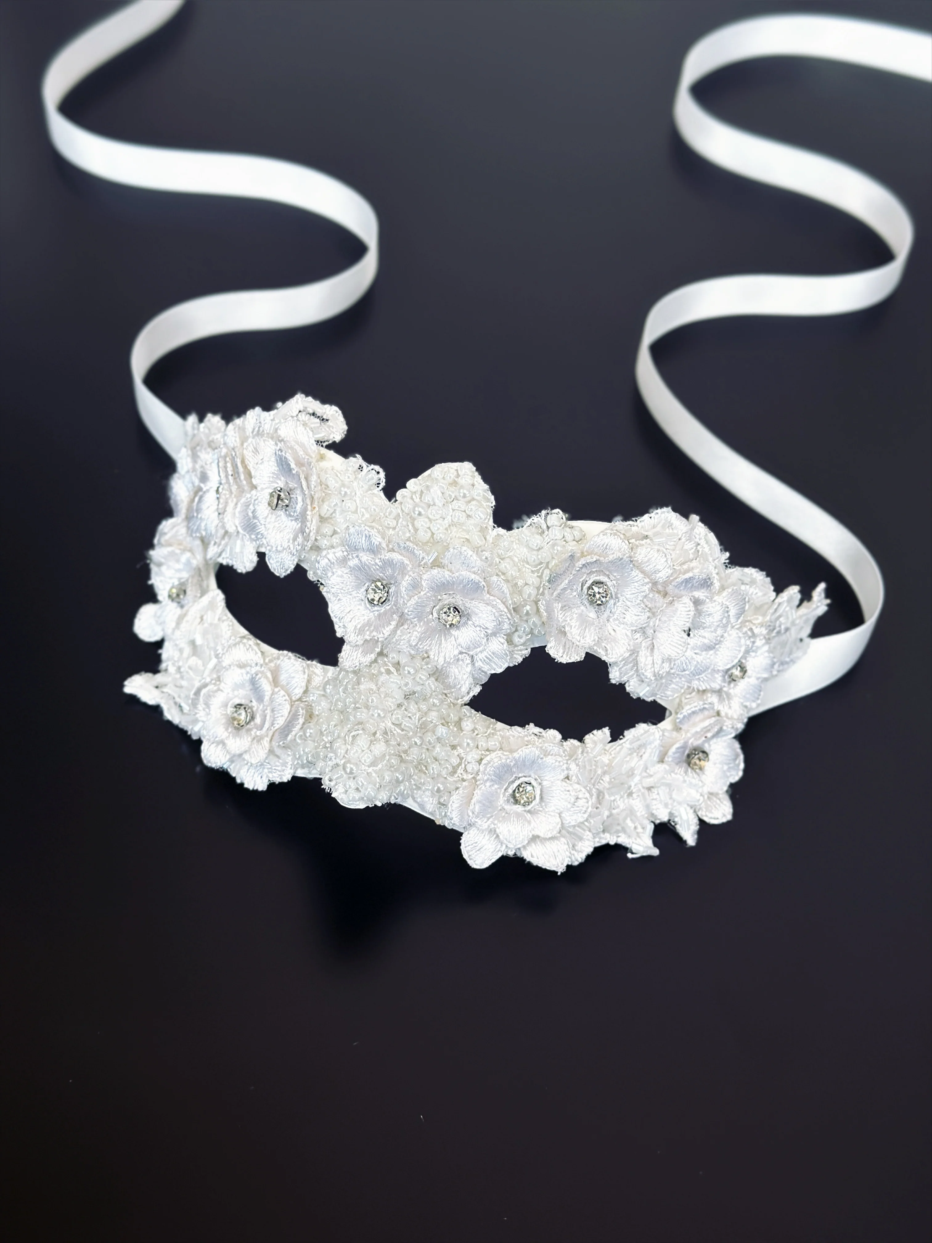 Bridal White Floral Lace Mask - Image 2