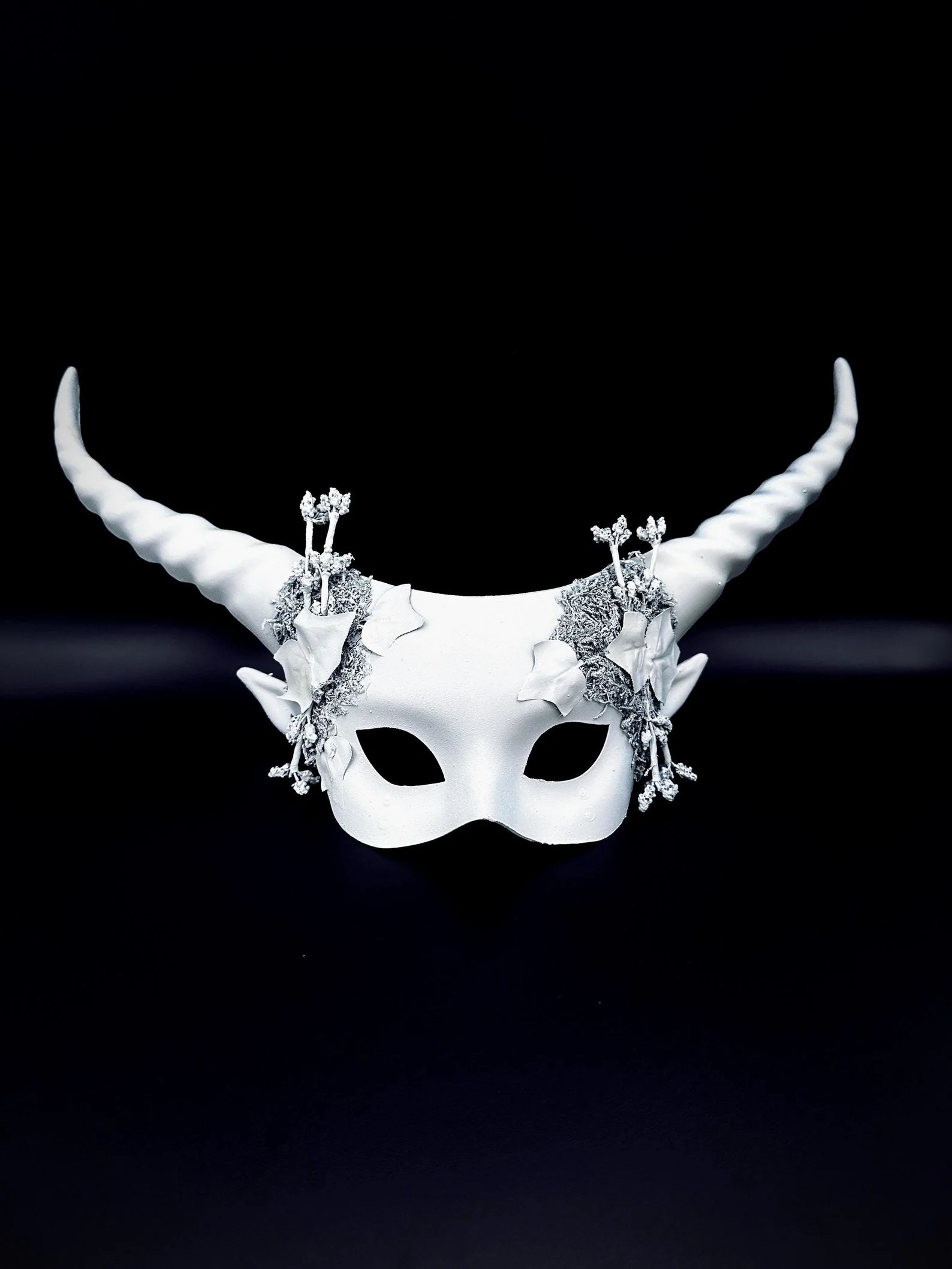 Horned Mask Mask - All White