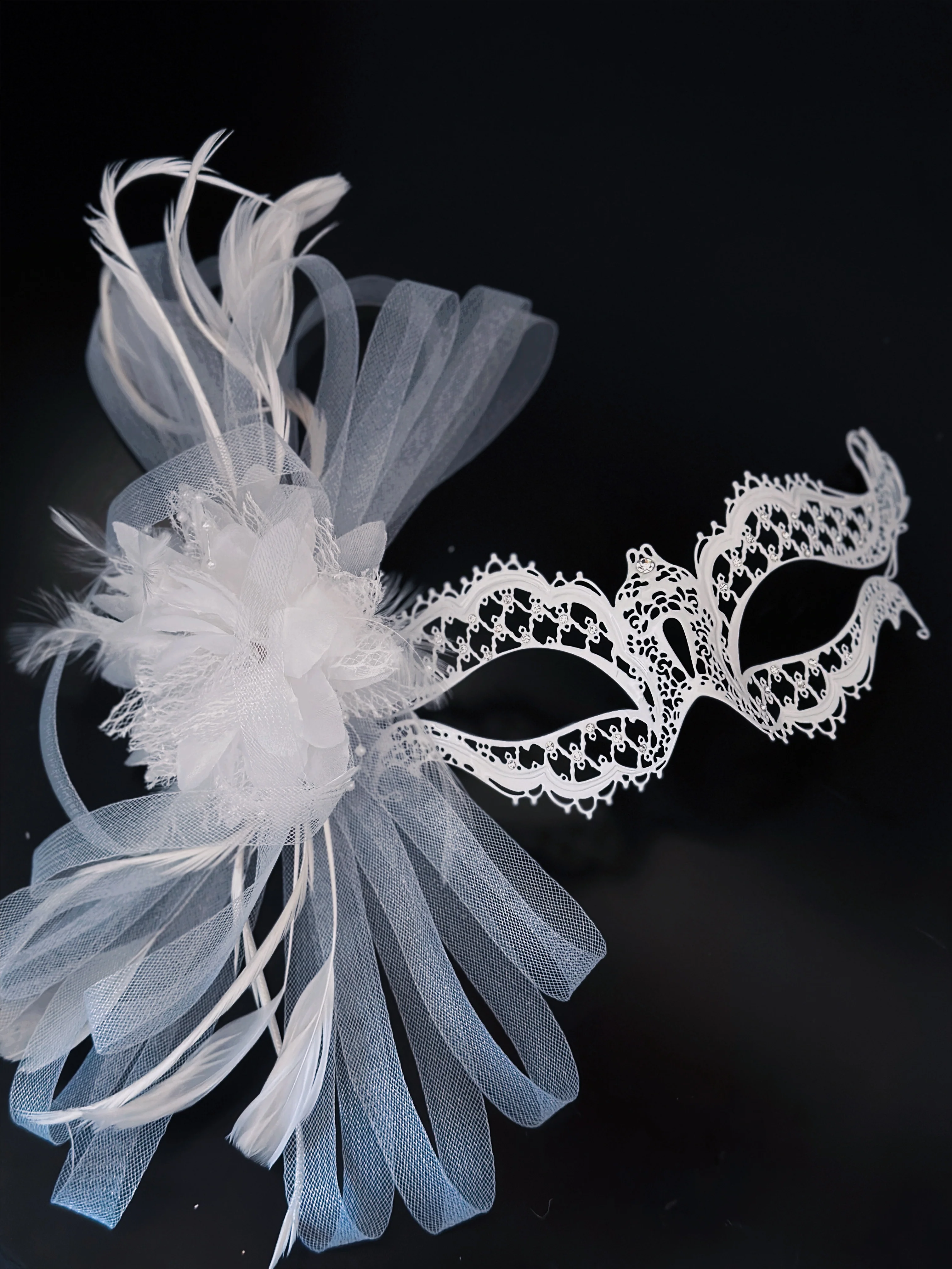 Katherine Metal Mask - White Tulle
