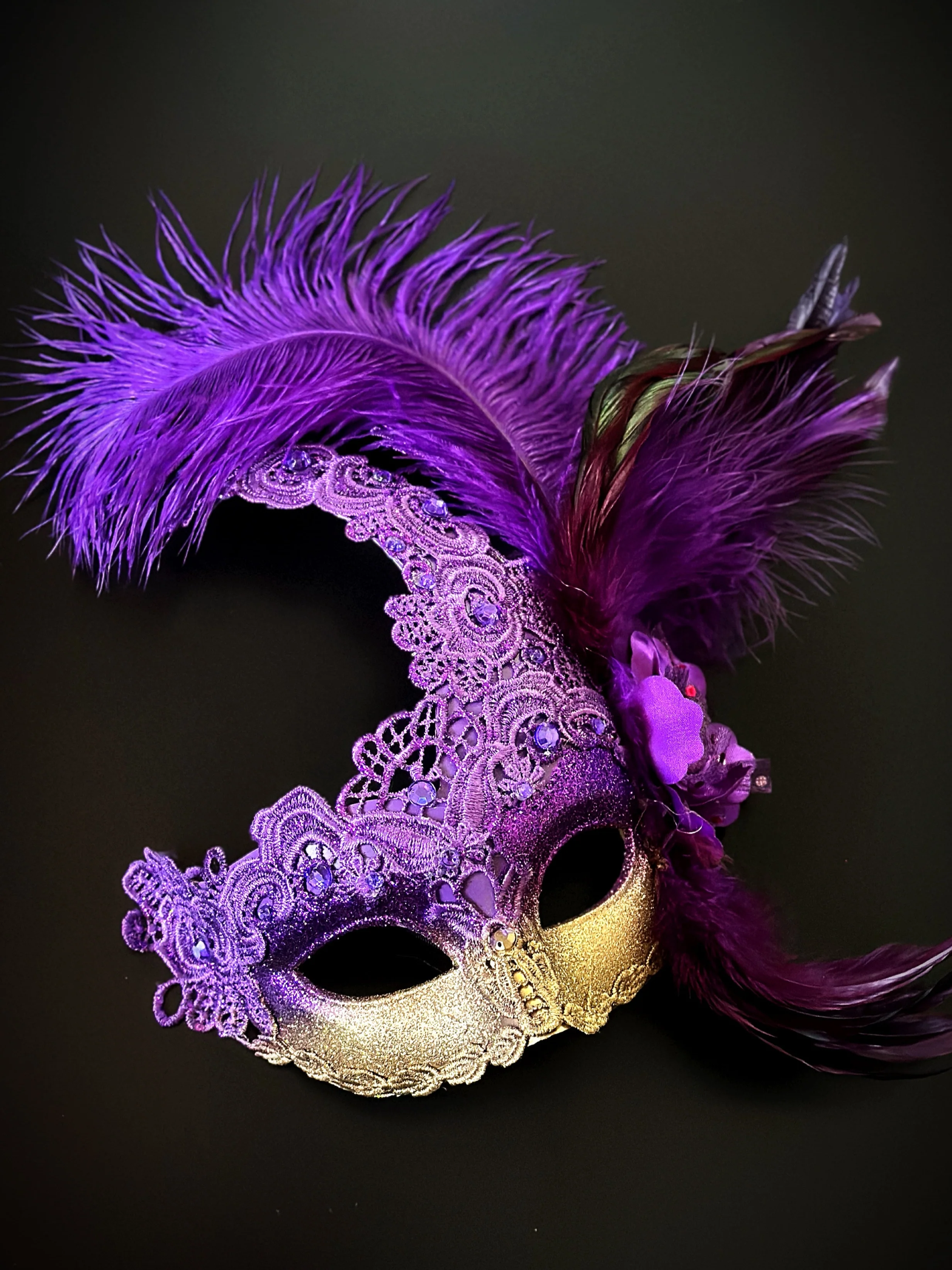 Brocade Feather Mask - Purple Gold