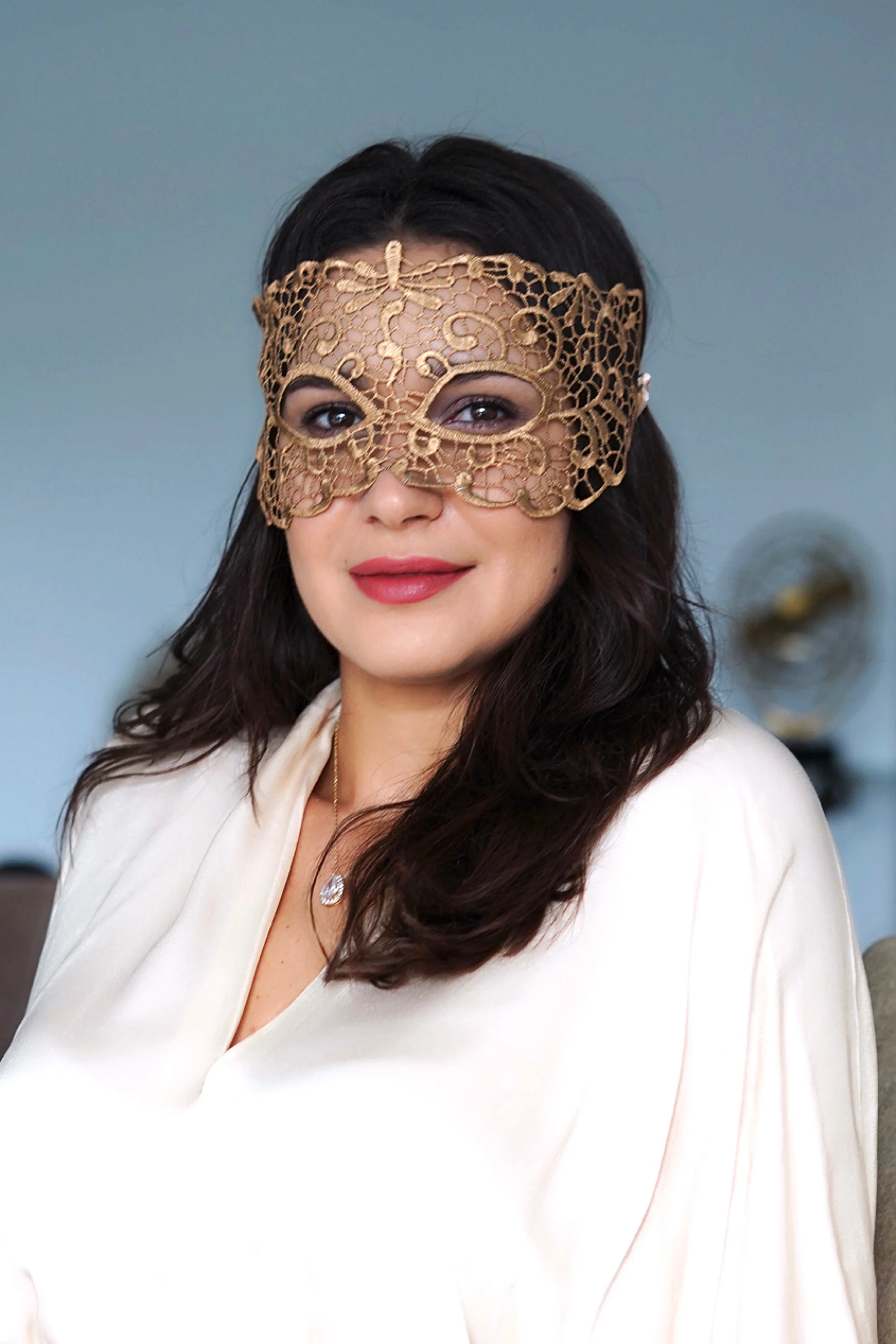 Fiona Lace Mask - Gold - Image 6