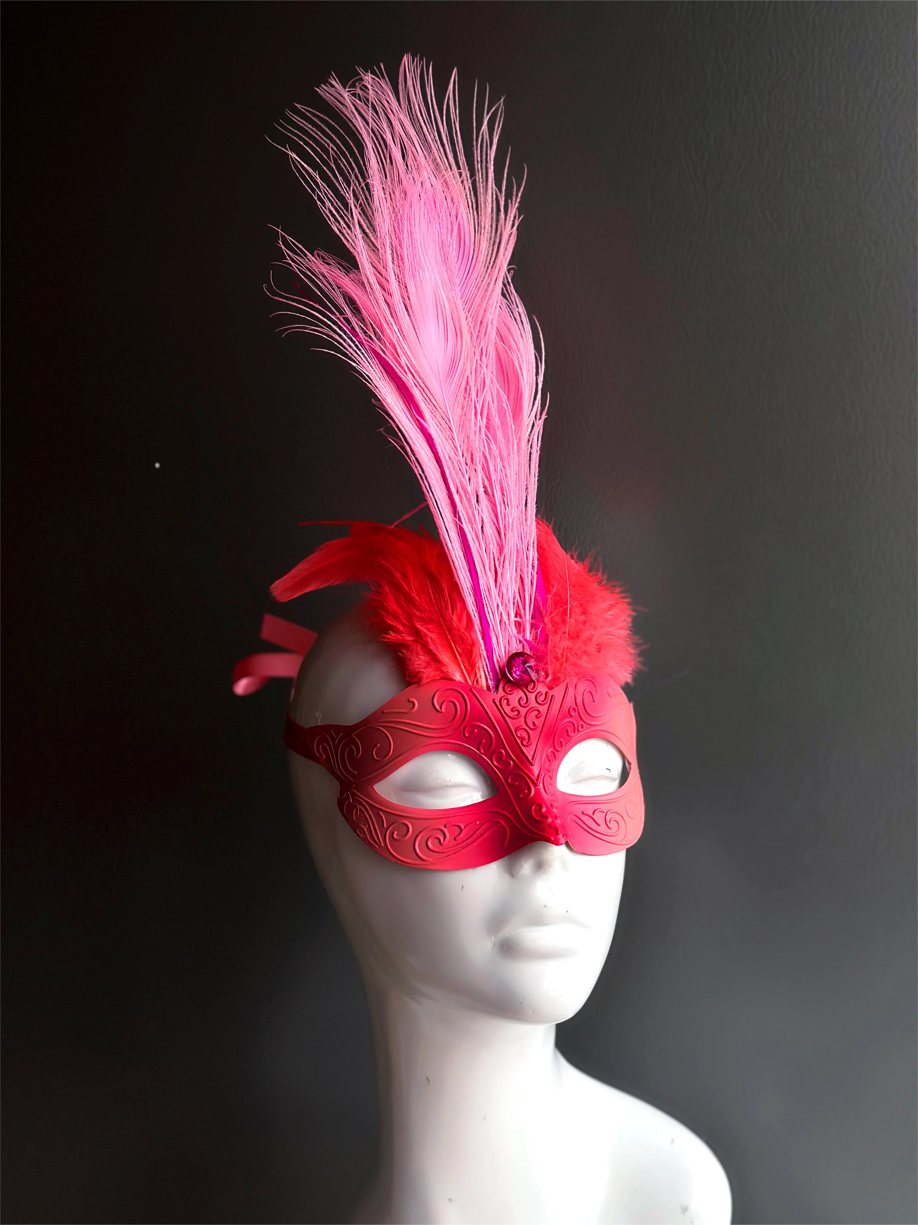 Flamingo Feather Mask - Pink - Image 3