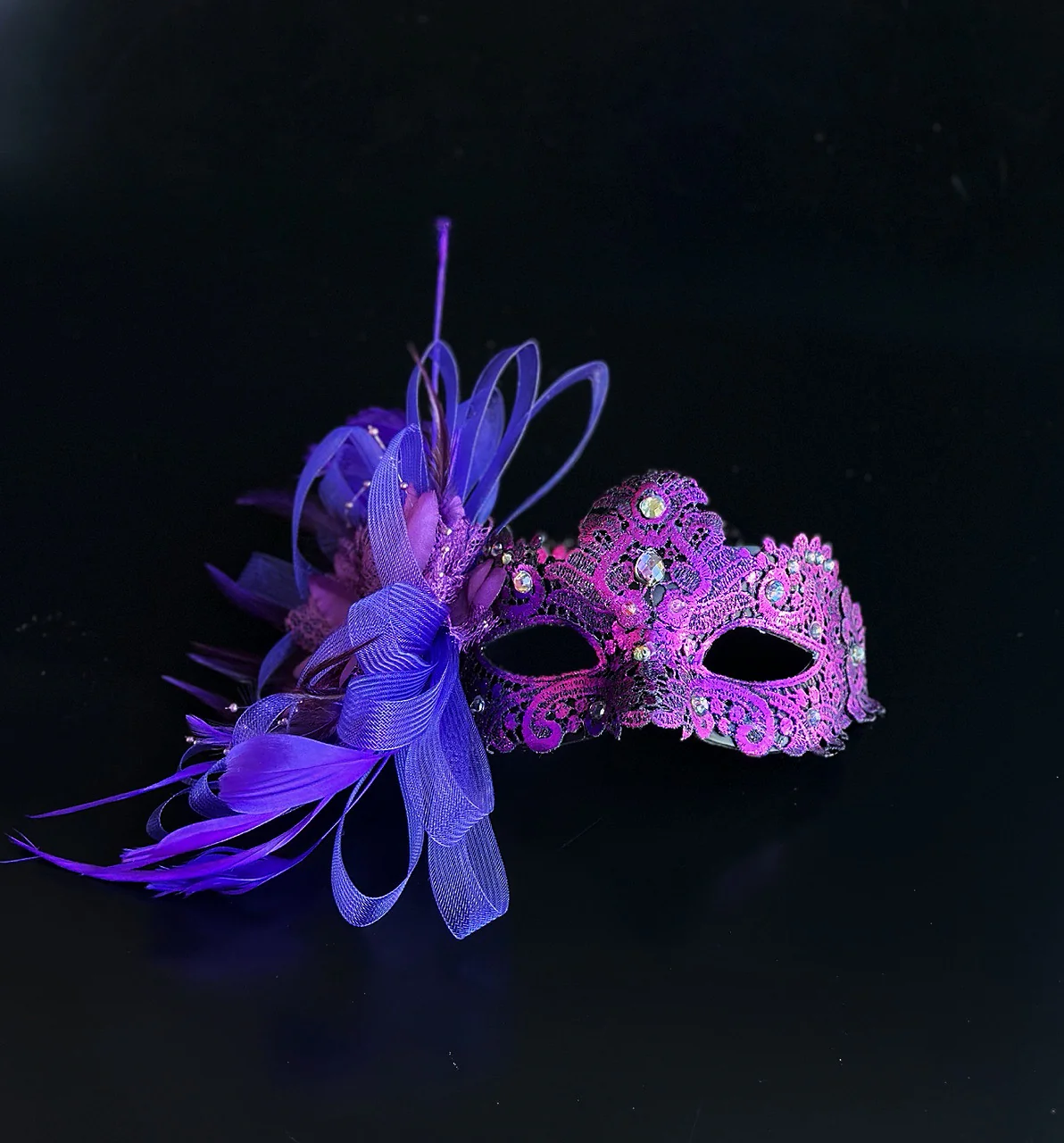 Macrame Feather Mask - Purple - Image 2