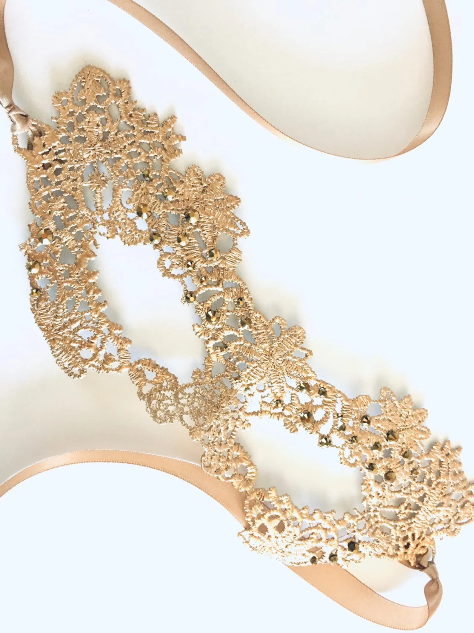 Princess Lace Mask - Gold - Image 3