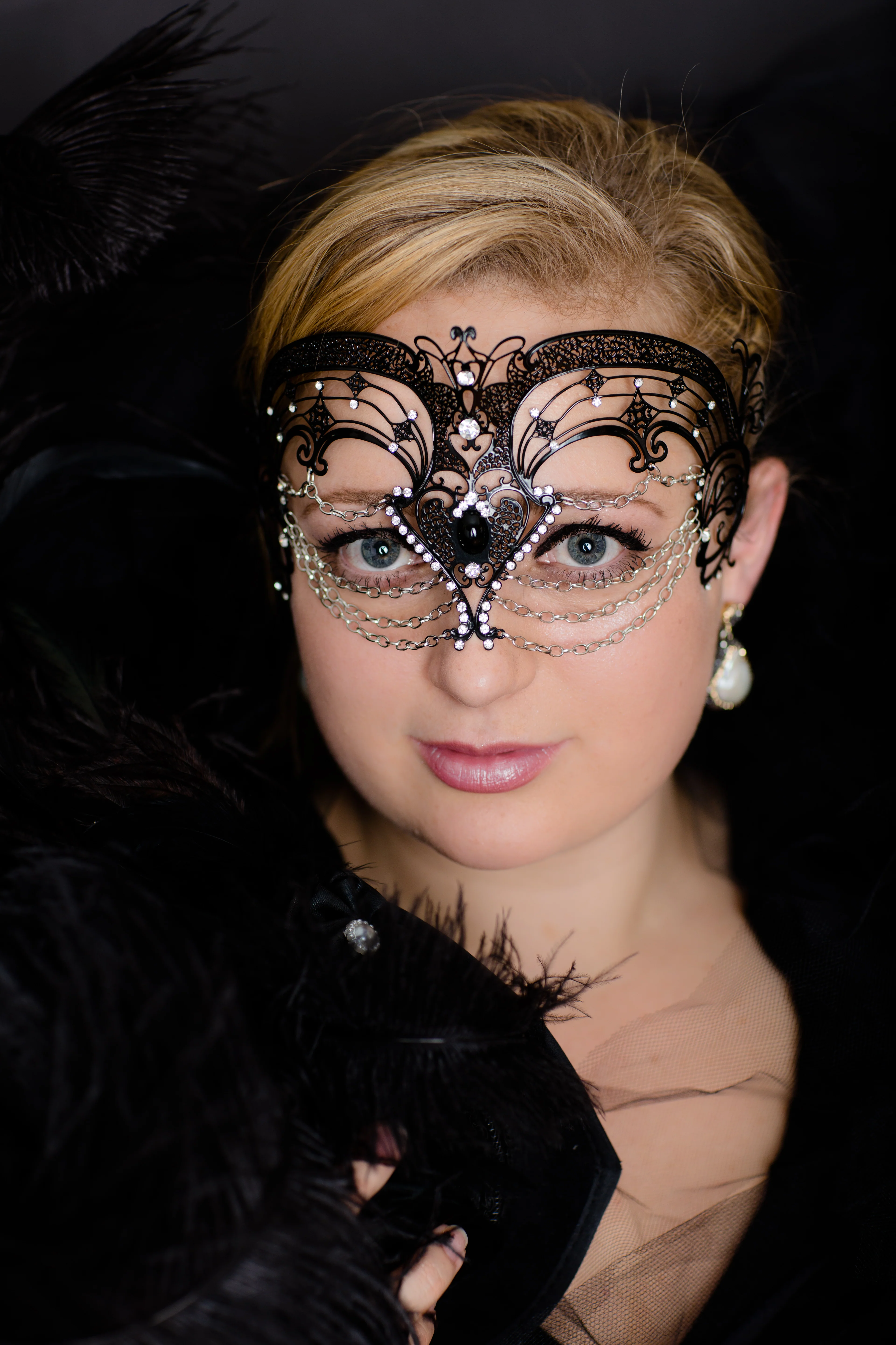 Goddess Chain Mask - Black - Image 3