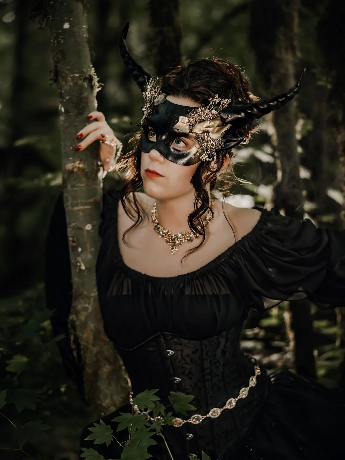 Long Horn Mask - Gold - Image 4