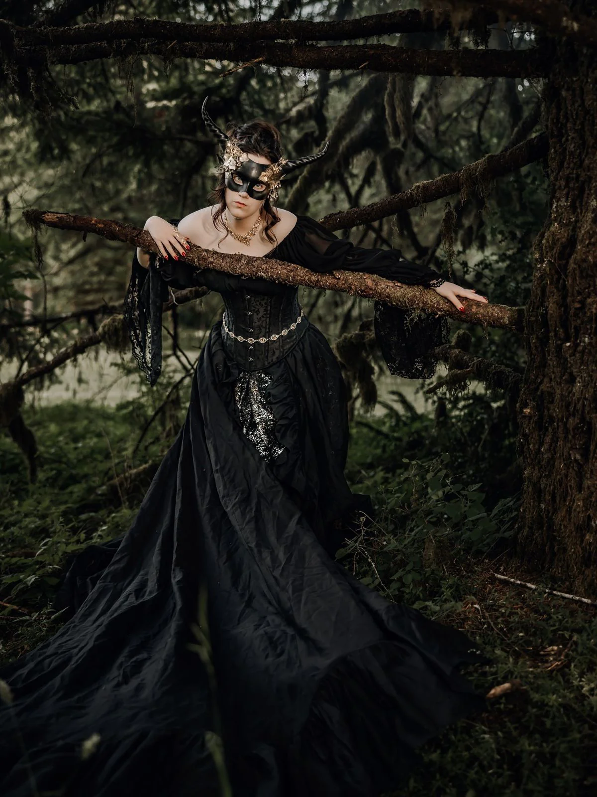 Horned Mask - Woodland - Image 3