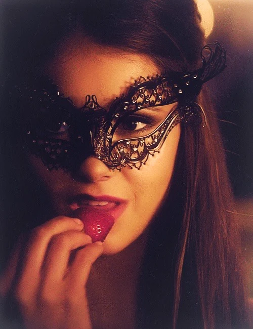 Katherine Mask - Black - Image 3