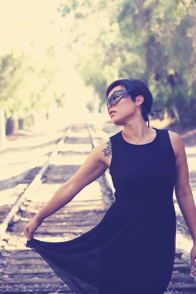 Katherine Mask - Black - Image 5