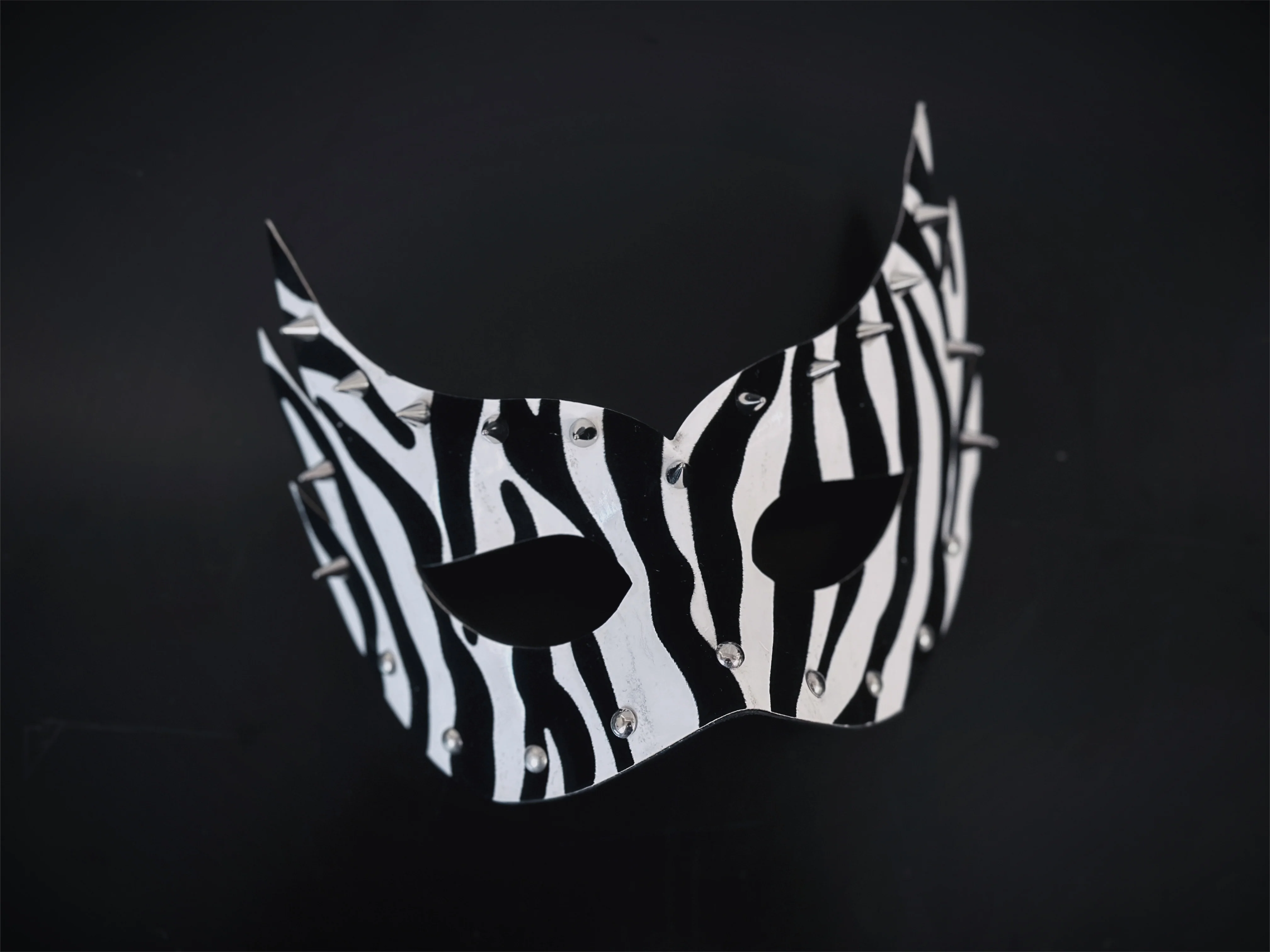Zebra Stripe Spiked Mask - Black/White - Image 2