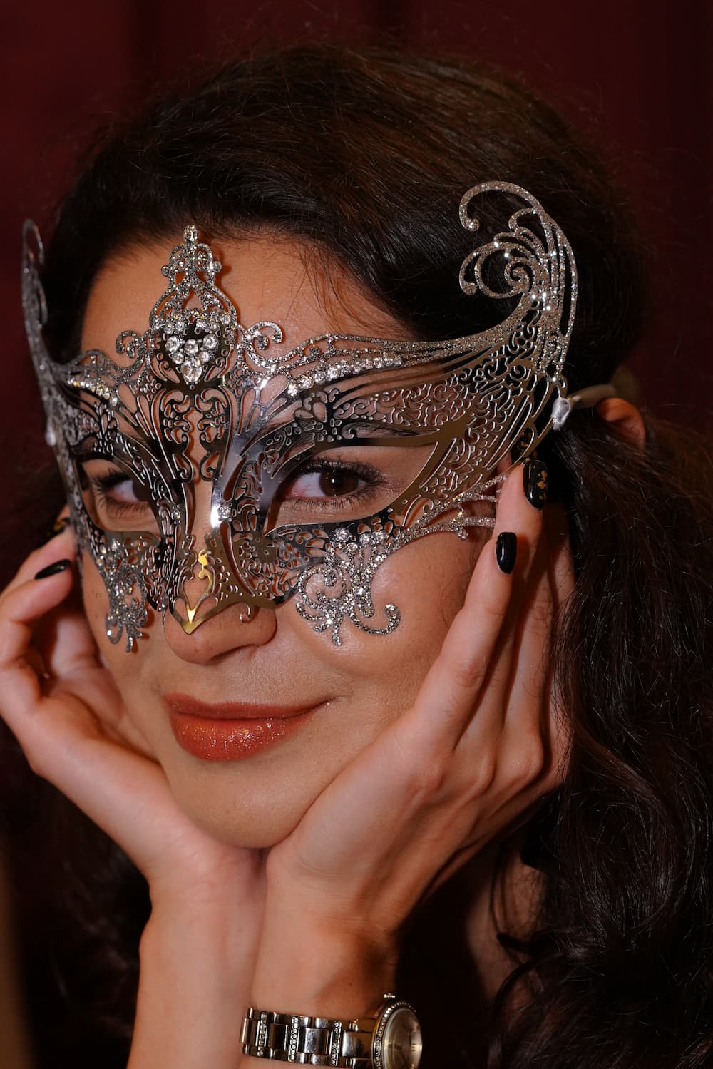 Gossip Mask with Glitter - Silver - Image 3