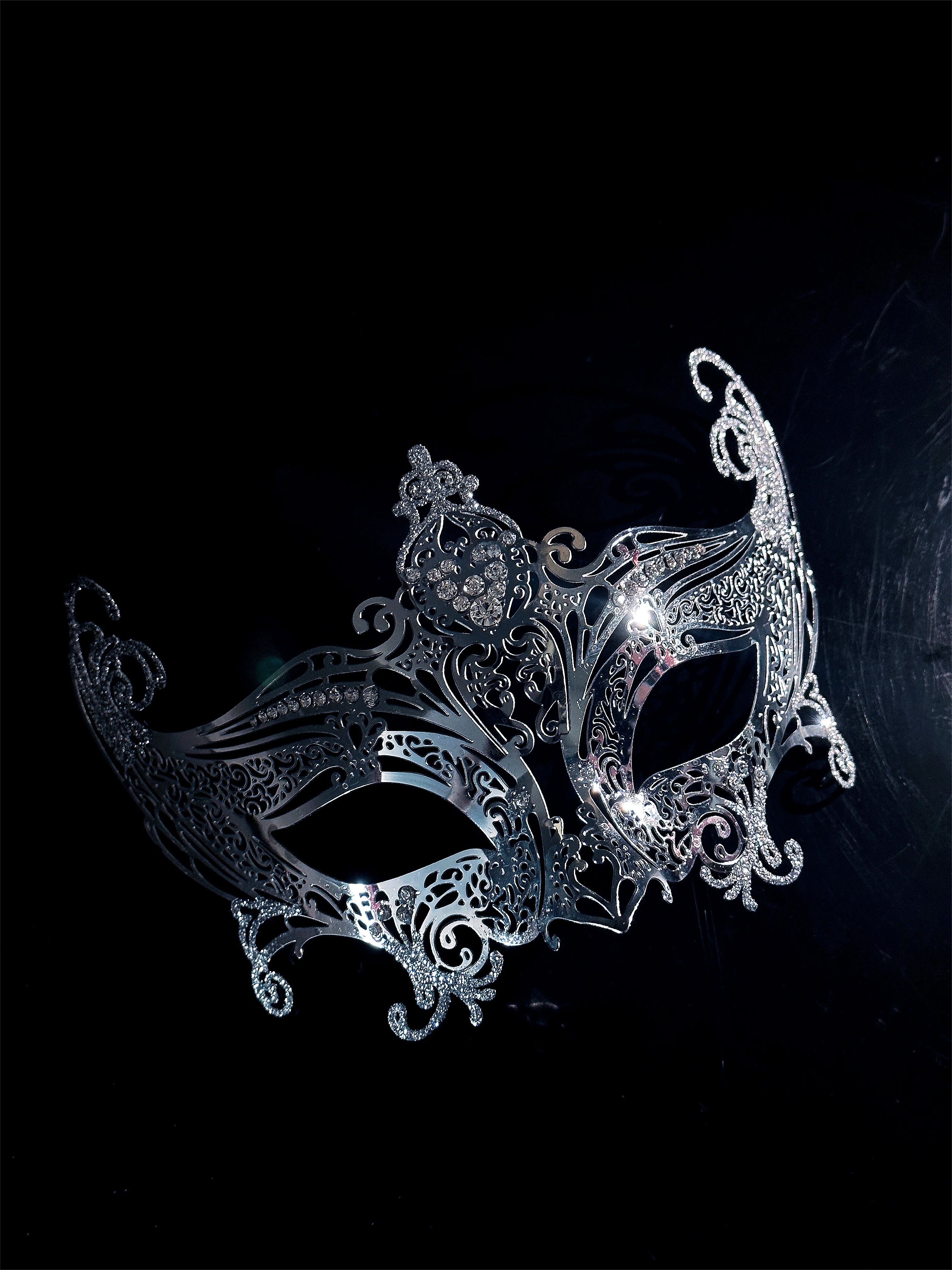 Gossip Mask with Glitter - Silver - Image 4
