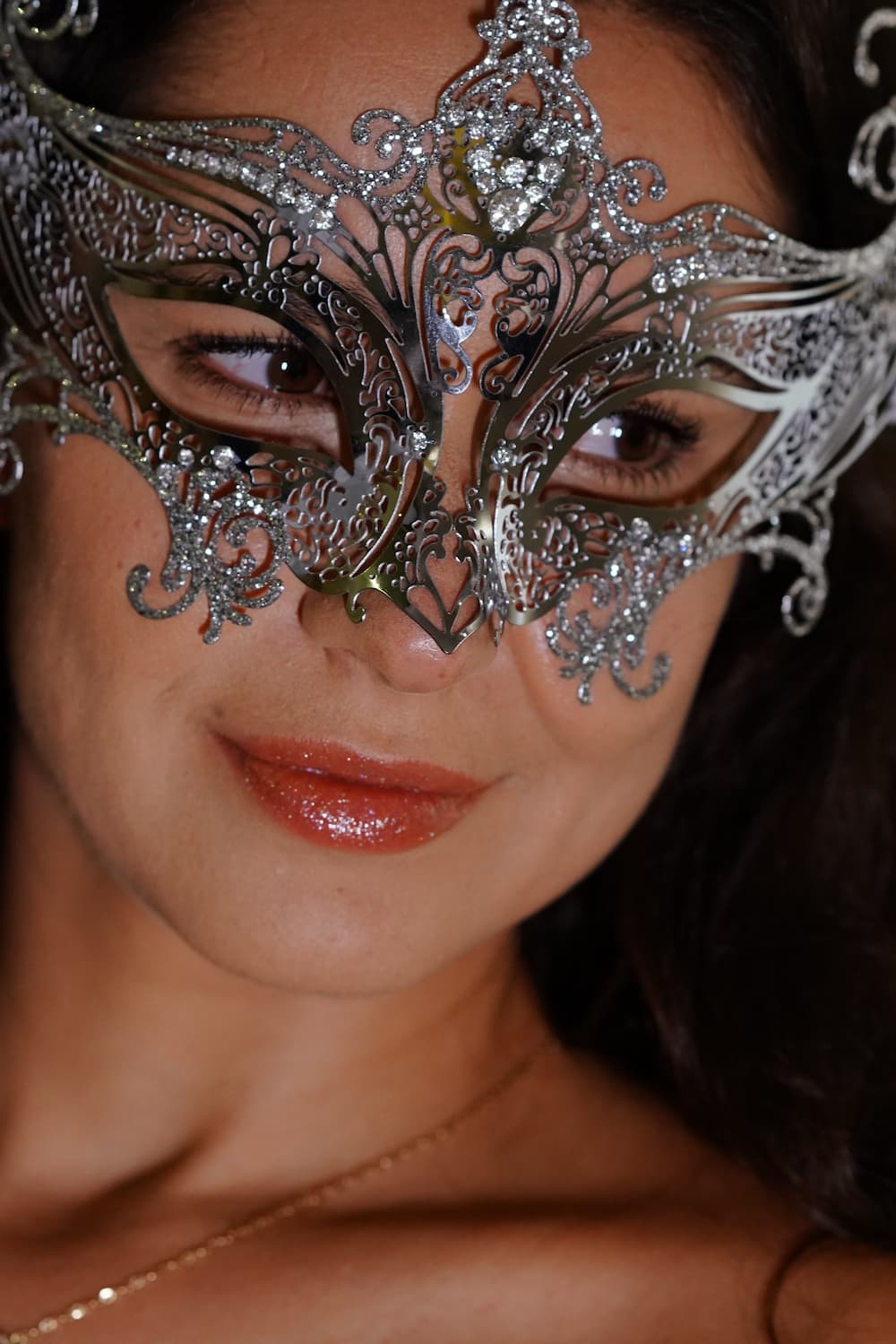 Gossip Mask with Glitter - Silver - Image 5
