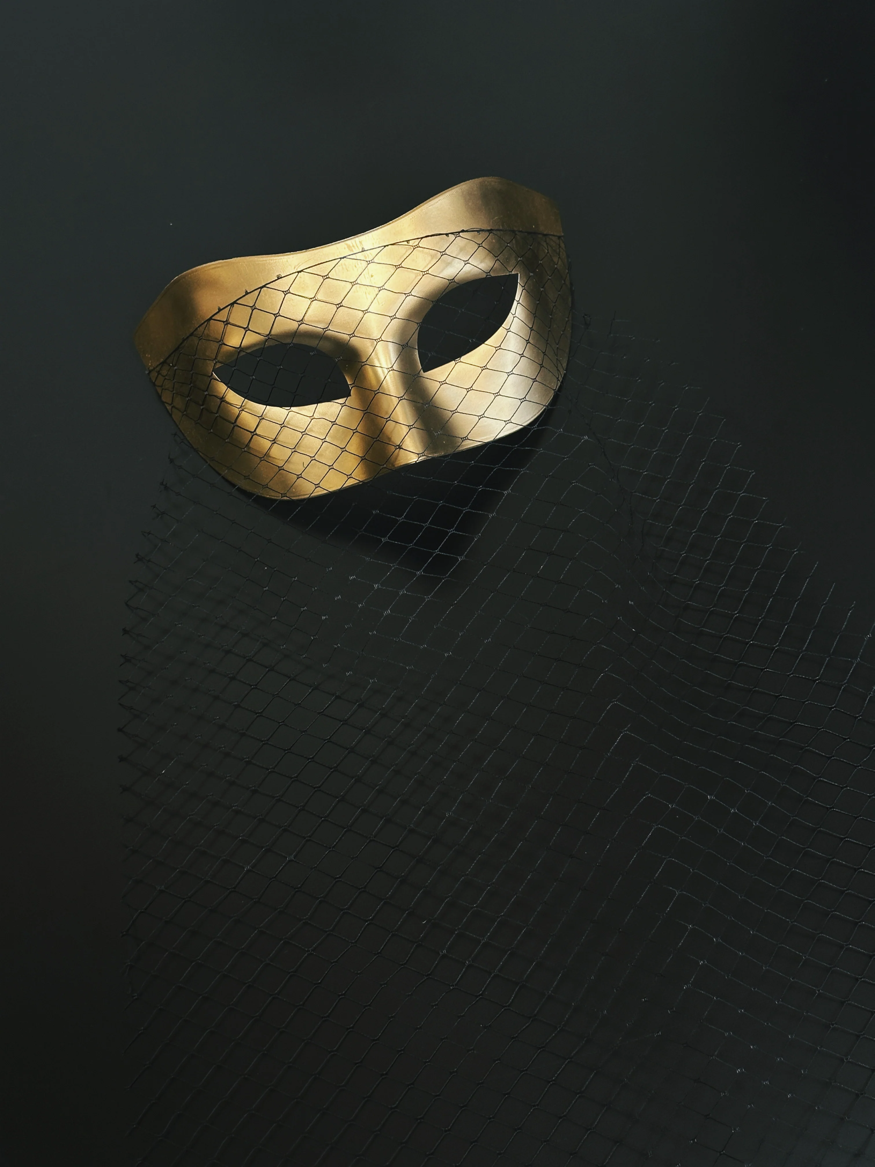 Golden Veil Mask - Image 4